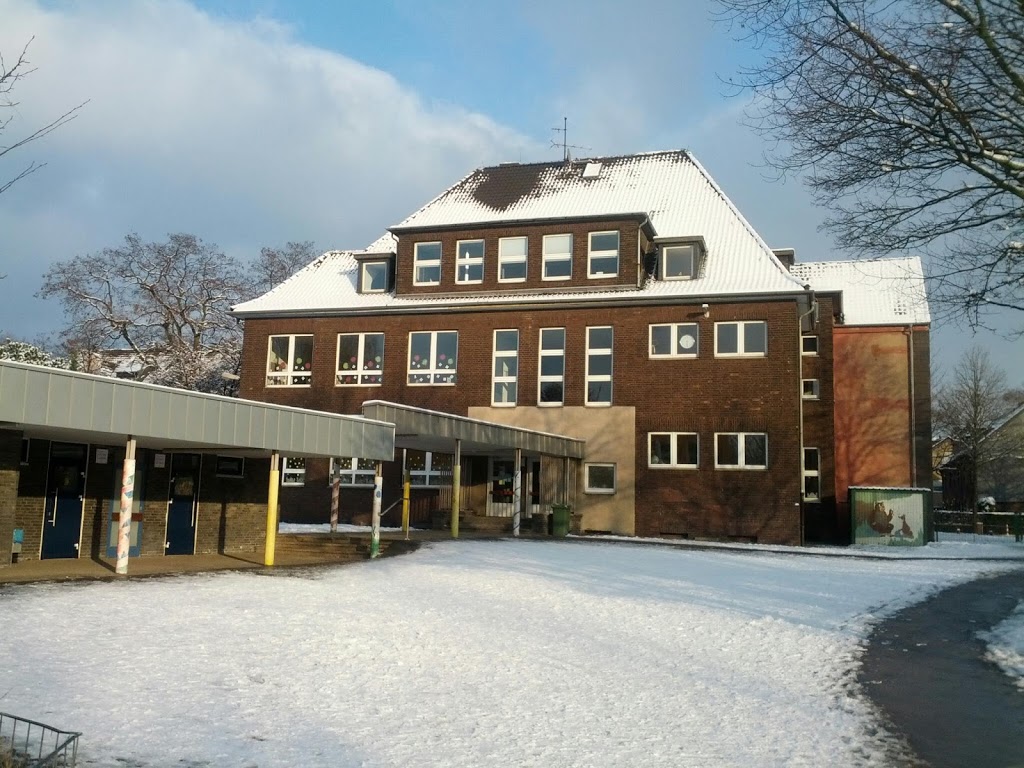 Du betrachtest gerade Im Schnee…